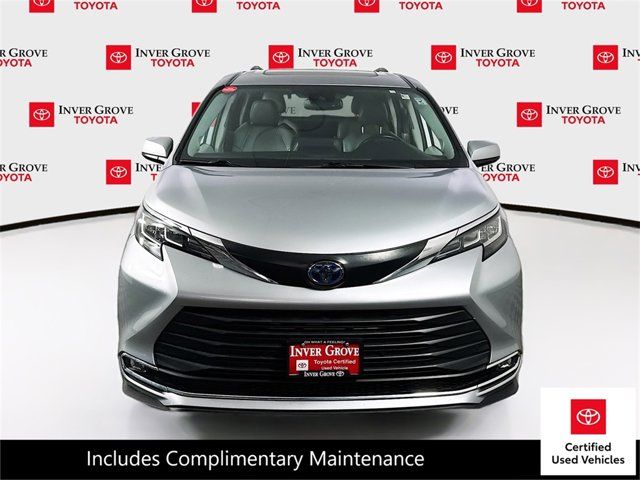 2022 Toyota Sienna XLE