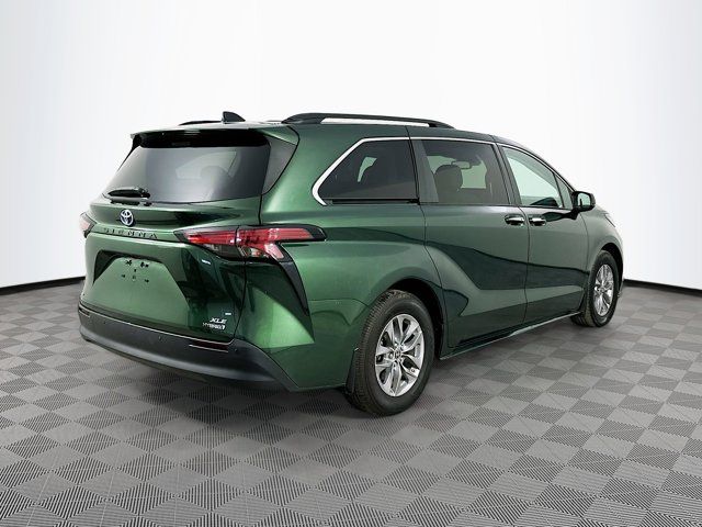 2022 Toyota Sienna XLE