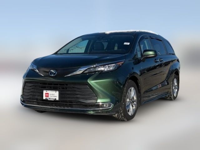 2022 Toyota Sienna XLE