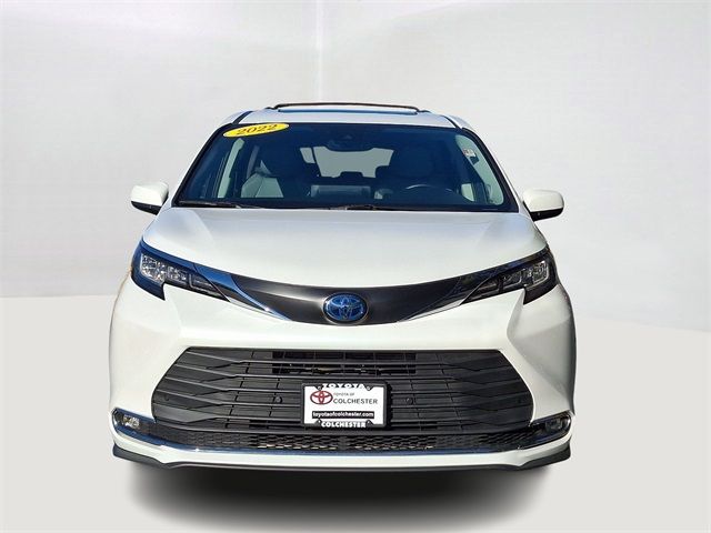 2022 Toyota Sienna XLE