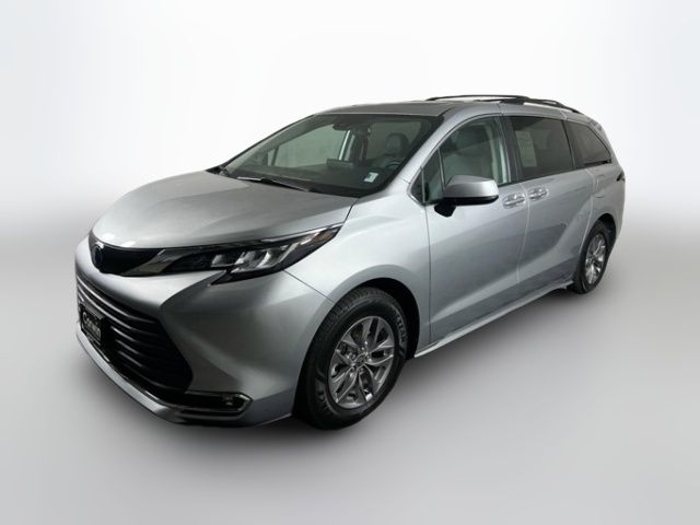 2022 Toyota Sienna XLE