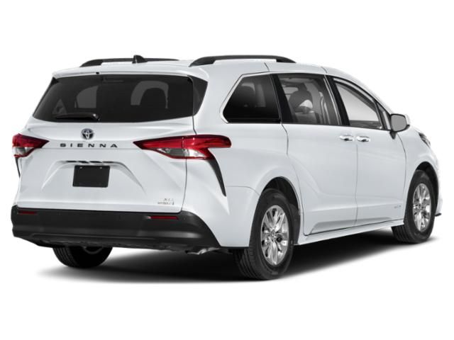 2022 Toyota Sienna XLE