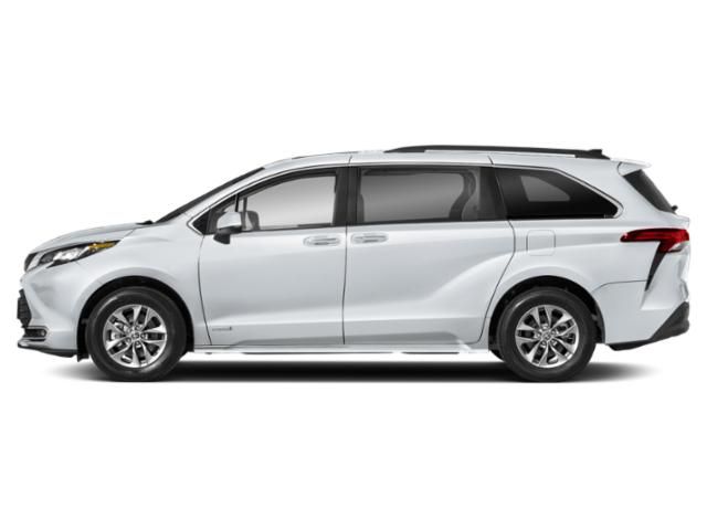 2022 Toyota Sienna XLE