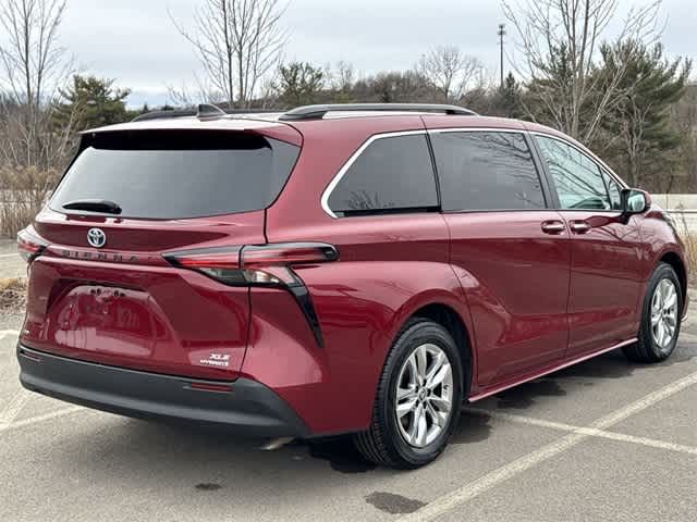 2022 Toyota Sienna XLE