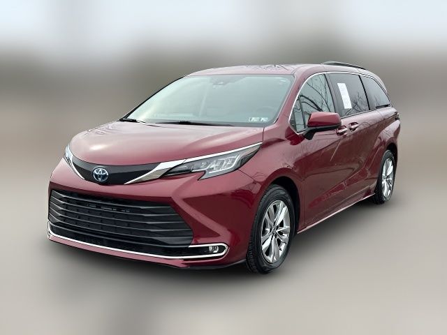 2022 Toyota Sienna XLE