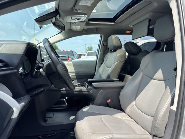 2022 Toyota Sienna XLE