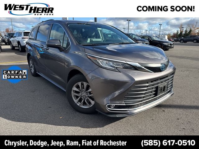 2022 Toyota Sienna XLE