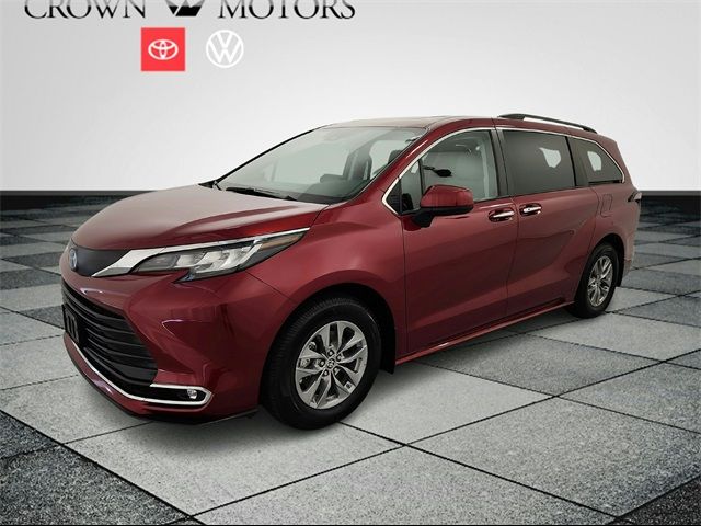 2022 Toyota Sienna XLE