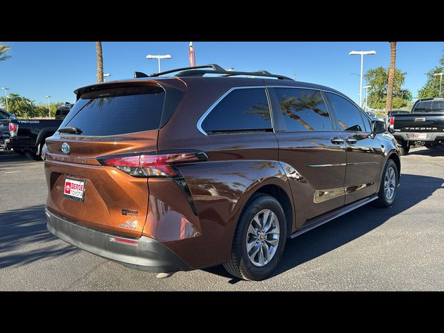 2022 Toyota Sienna XLE