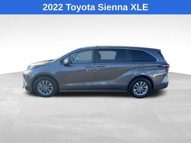 2022 Toyota Sienna XLE