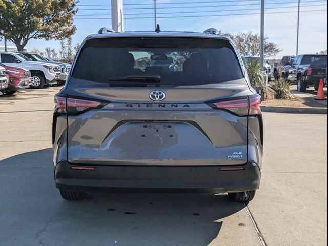 2022 Toyota Sienna XLE