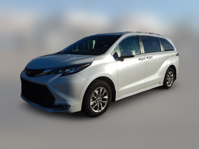 2022 Toyota Sienna XLE