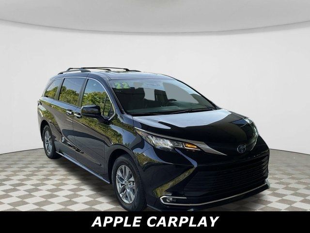 2022 Toyota Sienna XLE