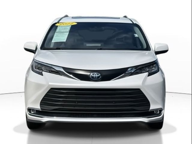 2022 Toyota Sienna XLE