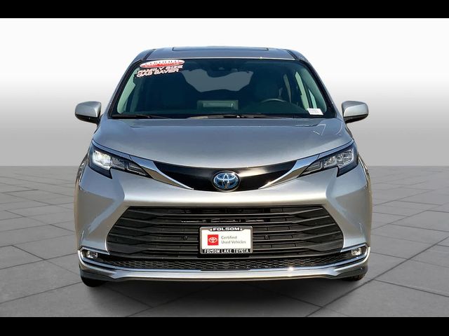 2022 Toyota Sienna XLE