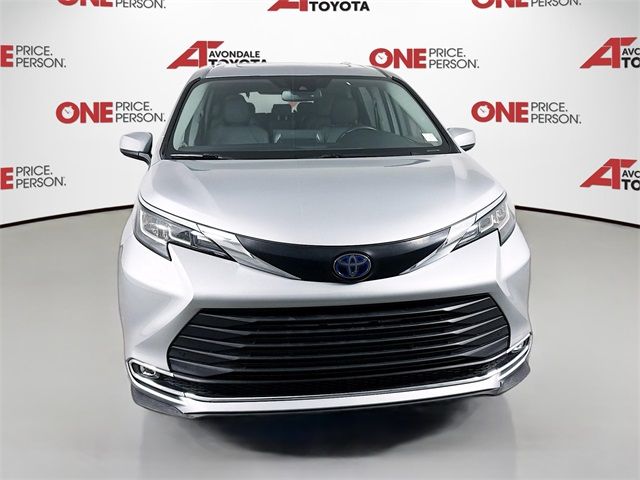 2022 Toyota Sienna XLE