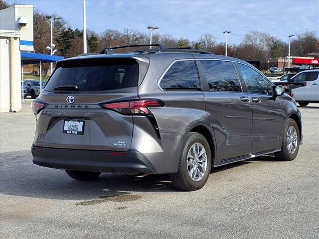 2022 Toyota Sienna XLE