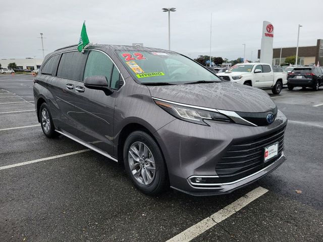 2022 Toyota Sienna XLE