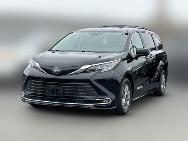 2022 Toyota Sienna XLE