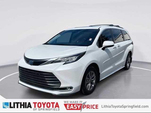 2022 Toyota Sienna XLE