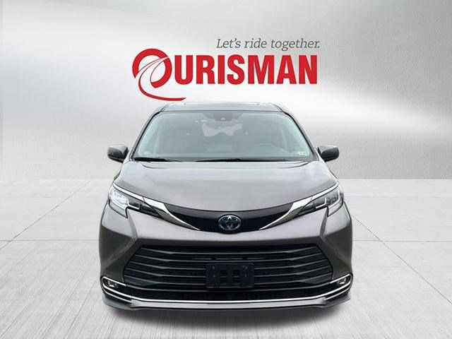 2022 Toyota Sienna XLE