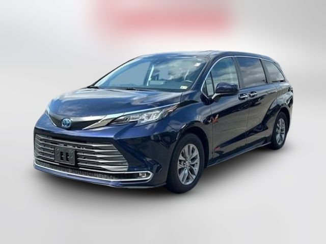 2022 Toyota Sienna XLE