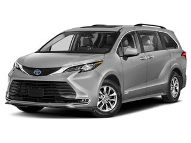 2022 Toyota Sienna XLE