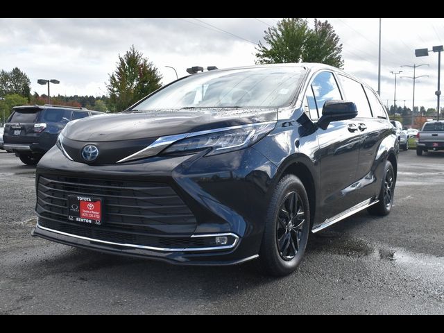 2022 Toyota Sienna XLE