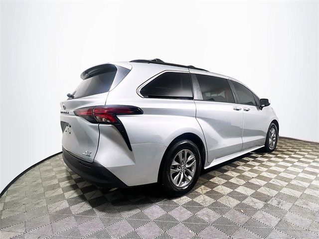 2022 Toyota Sienna XLE