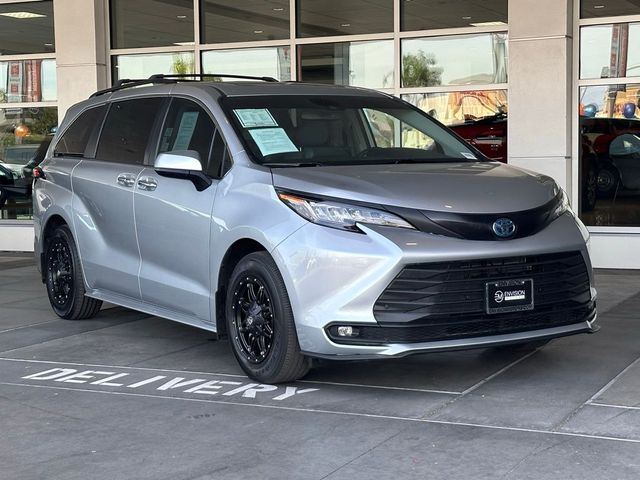 2022 Toyota Sienna XLE