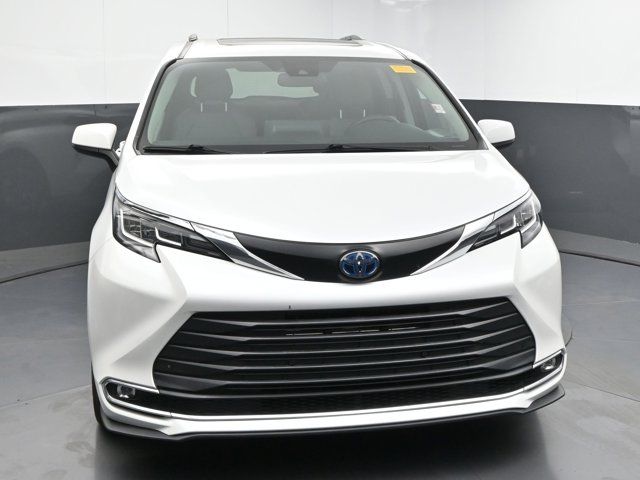 2022 Toyota Sienna XLE