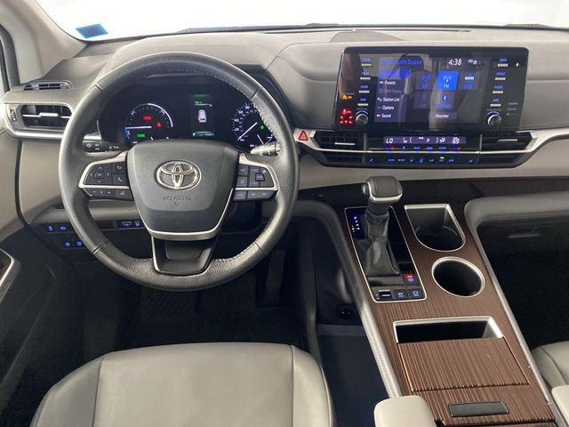 2022 Toyota Sienna XLE