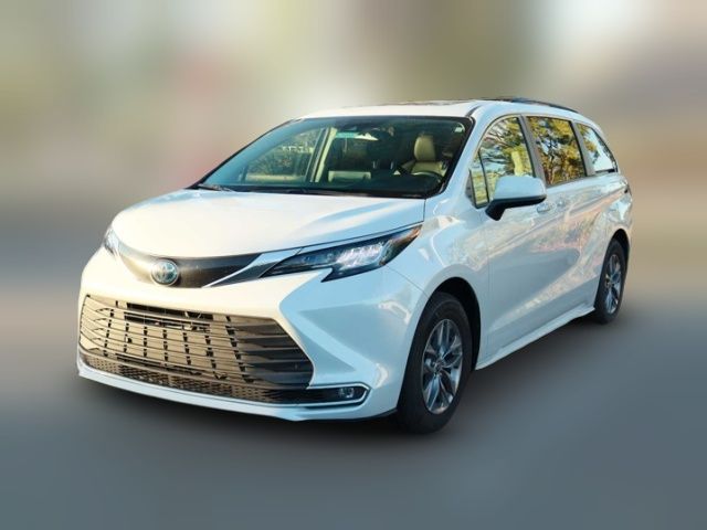 2022 Toyota Sienna XLE