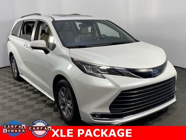 2022 Toyota Sienna XLE