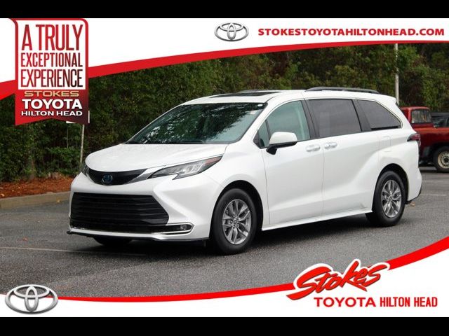 2022 Toyota Sienna XLE