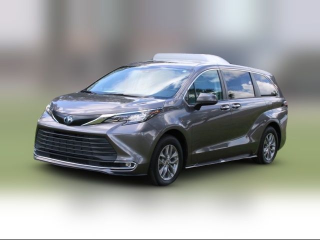 2022 Toyota Sienna XLE