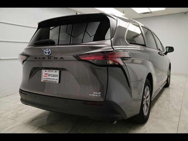 2022 Toyota Sienna XLE