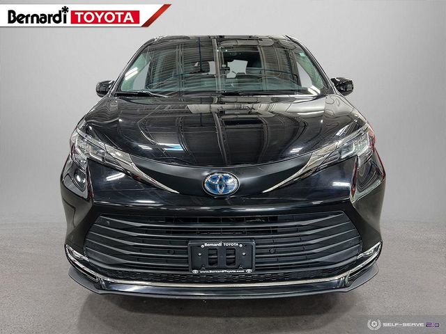 2022 Toyota Sienna XLE