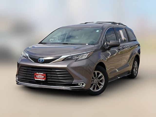 2022 Toyota Sienna XLE