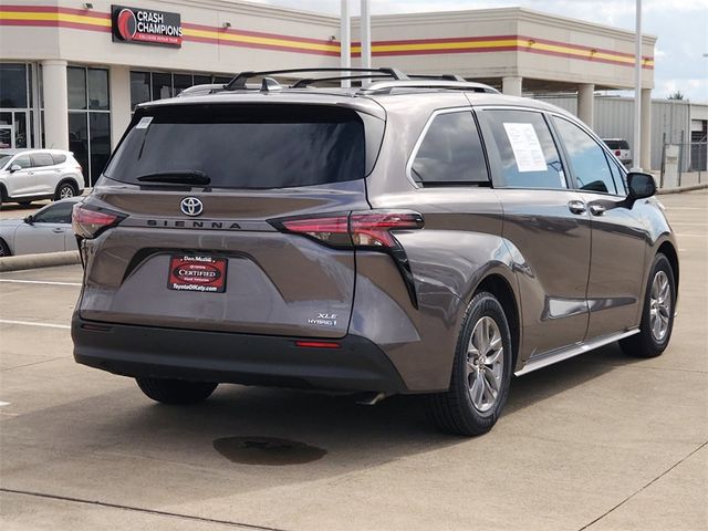 2022 Toyota Sienna XLE