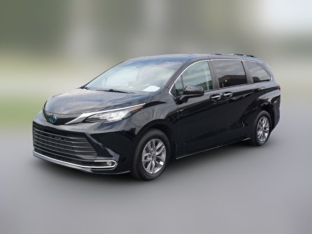 2022 Toyota Sienna XLE