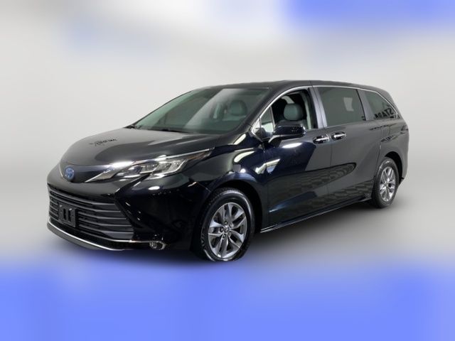 2022 Toyota Sienna XLE