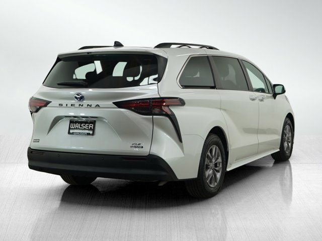 2022 Toyota Sienna XLE