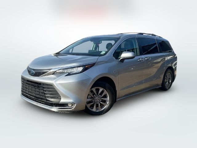 2022 Toyota Sienna XLE