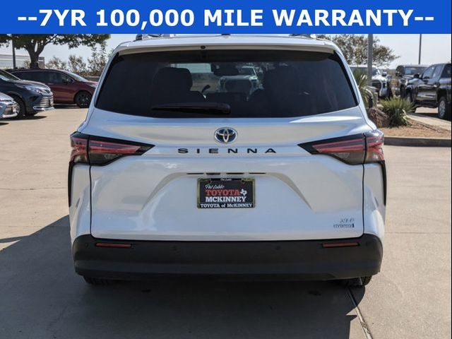 2022 Toyota Sienna XLE