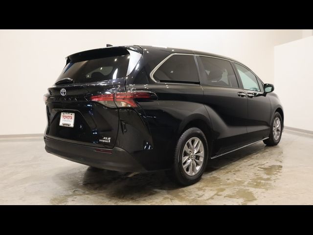 2022 Toyota Sienna XLE