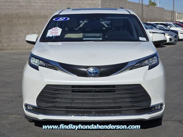 2022 Toyota Sienna XLE