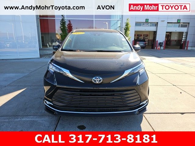 2022 Toyota Sienna XLE