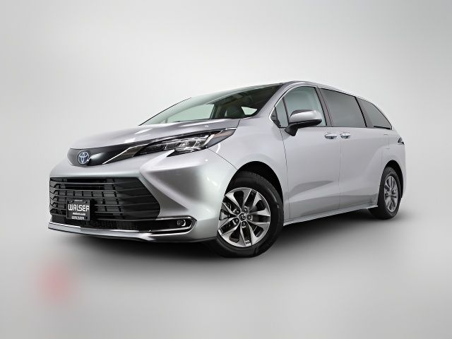 2022 Toyota Sienna XLE