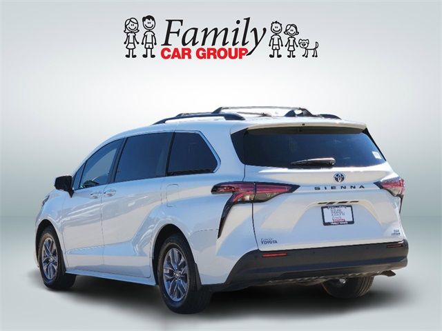 2022 Toyota Sienna XLE